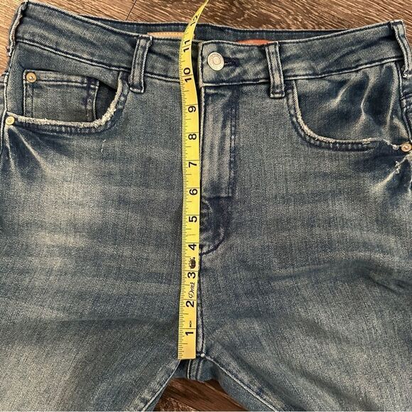Pilcro The Icon Flare Jeans - Picture 9 of 10